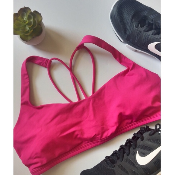 lululemon athletica Tops - NWOT Lululemon Sports Bra 💖